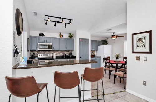 Loughman Villa | Reserve Dream Villa Lake Views with 3 Bedroom 3 Bath, 25mins to Disney