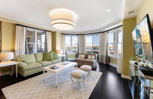 Diamond Beach Apartment | Residence 411 At The Grand
