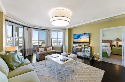 Diamond Beach Apartment | Residence 411 At The Grand