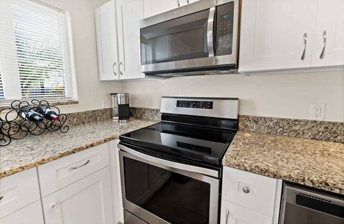 Villages of Seaport Condo | Resort-like | Comforts of Home | Close to Port | 1