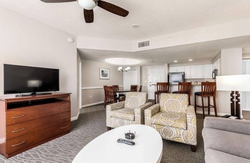 Seabreeze Historic District Resort | Resort Managed Wyndham Ocean Walk - 2BR Deluxe Pools, Lazy River, Beach + More.