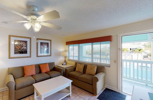 Holmes Beach Condo | Resort Sixty-Six, Holmes Beach, Florida, 1 Bedroom Suite