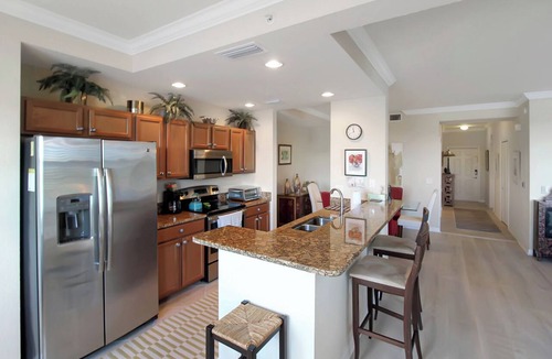 Bradenton Condo | Resort style lakefront condo in River Strand - Golf membership included - Florida Sunshine