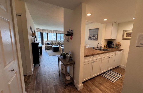 Southend Condo | Resort style living in this spacious oceanfront beach condo,