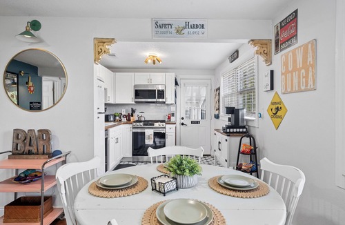 Safety Harbor House | Retreat off Main Street