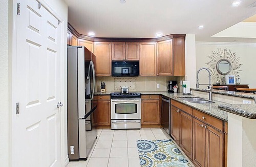 Reunion Condo | Reunion Charming Cozy Golf-Front Condo, Sunset Views