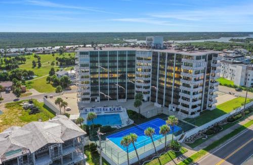 Flagler Beach House | Right on the Shores, Apt 306 | Condo in Flagler Beach with pool & tennis access