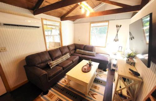 Webster House | River Daze Cabin - A cozy cabin right on the river