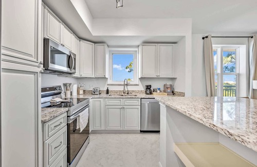 Merritt Island Condo | RIVER FLY IN Merritt Island , Launchpad Lookout View