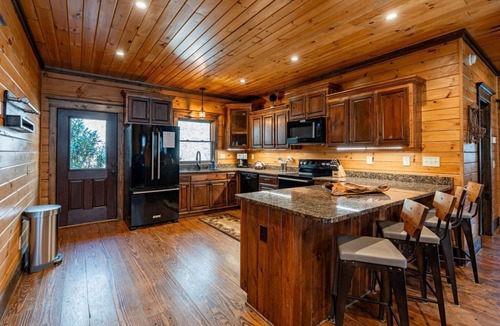 Topton Cabin | River Lodge-Pet Friendly, Luxury Log Cabin Rental, 3 Bedrooms, 5 Fireplaces, Hot Tub, 2 Decks with Outdoor Entertaining Areas on Creek in Western NC