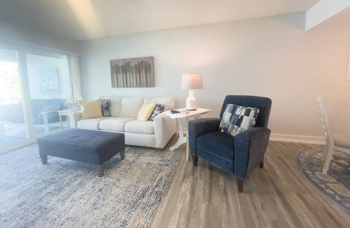 Crescent City Condo | Riverbend Retreat C221