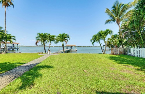 Horti Cottage | Riverfront Home w/Private Dock on Merritt Island!