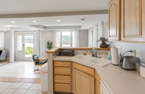 East Walnut HIlls Apartment | Riverview Hideaway, 3 Mi to Dtwn Cincinnati
