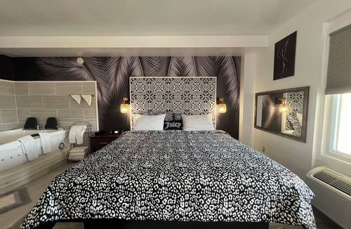 Somerset Hotel | Rodeway Inn