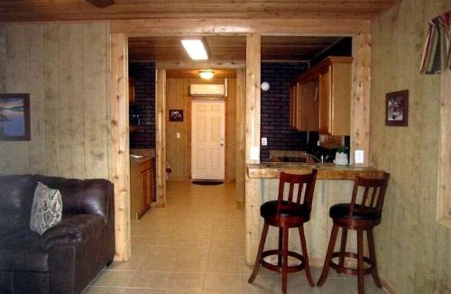 Inverness House | Romantic Cabin Incredible for Outdoor Activities in Inverness, Florida