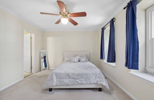 Wheaton House | Room in home hosted by Samri