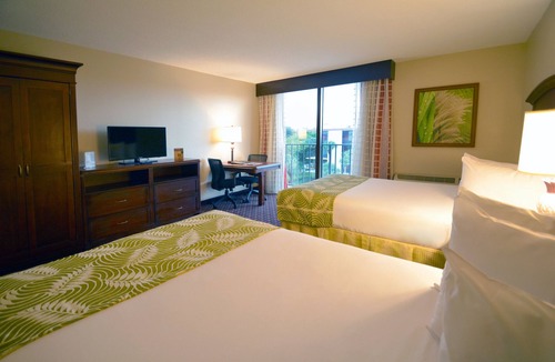 Florida Center Hotel | Rosen Inn, closest to Universal