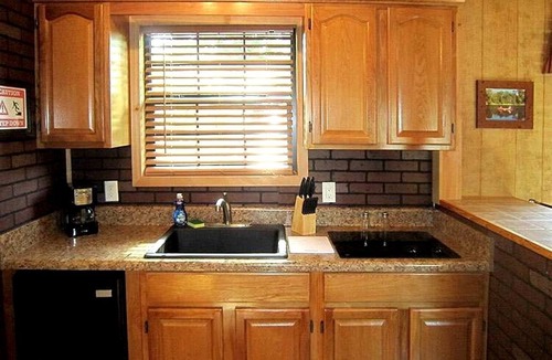Inverness Cabin | Rural Wooden Cabin Ideal for Two in Inverness, Florida