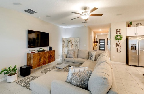 Ruskin House | Ruskin Vacation Rental w/Screened-In Porch!