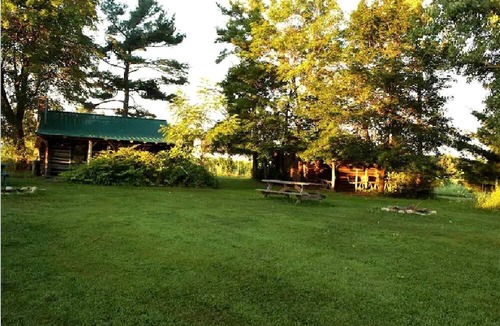 Hector Cabin | Rustic Cabin Overlooking the Beautiful Seneca Lake in New York