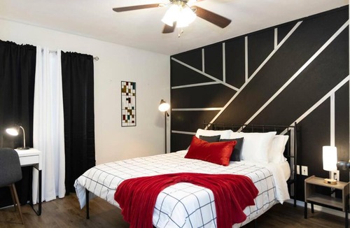 Gainesville Apartment | Rustic Luxe Loft , A King Bed Hideout with Edge