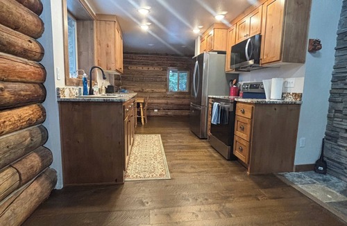 Noxon House | Rustic River Cabin - True Montana Experience