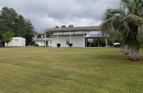 Inverness RV Rental | RV site on Withlacoochee bike trail 46 miles long