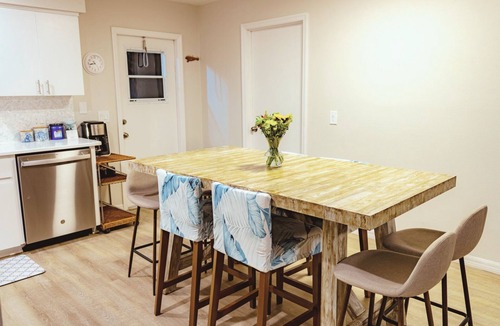 Homosassa House | Safe and Cozy After the Storm: Welcome Home!