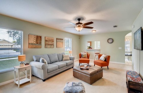 Sun City Center Apartment | Safe + Cable TV + Crib + Deep Clean Parking