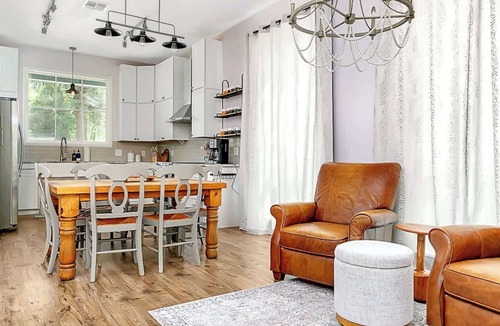 Ruston House | Safe Location; Comfortable & Cozy; King Beds