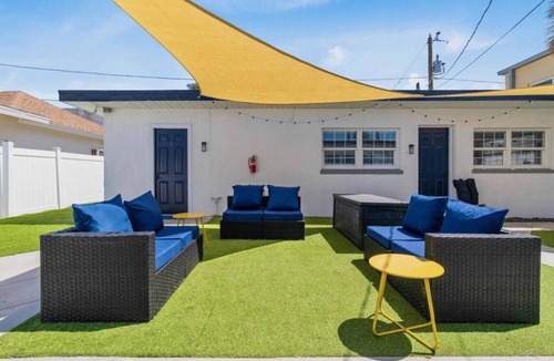 St. Pete Beach Apartment | Sala Suite 1! Monday & Thursday Fall Promo! Pet Friendly, Walk to Beach!