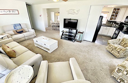 A-Zone Cottage | ⛱ Sand Ranch-Family-Dogs OK- Walk 2 Playground/Town
