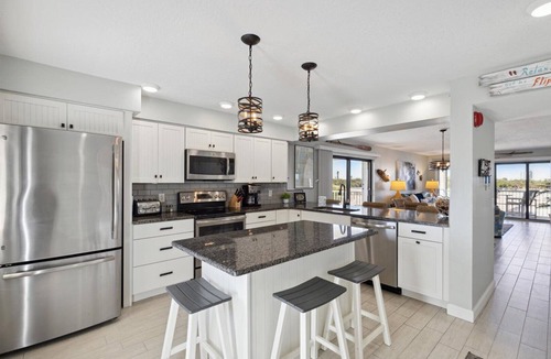 Cocoa Beach Condo | Sandcastles - Cocoa Beach Oceanfront Condos with Heated Pool Tennis Pet-Friendly