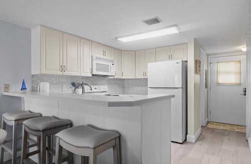 Crescent Beach Condo | Sandpiper 204 - Beachside Livin'