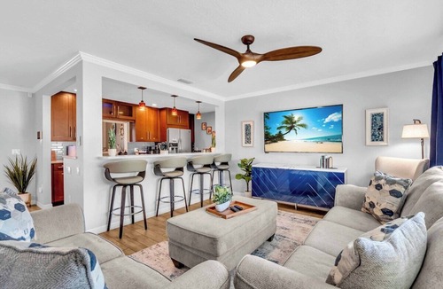 Sarasota Springs House | Sapphire Cove | Private Heated Pool + Hot Tub