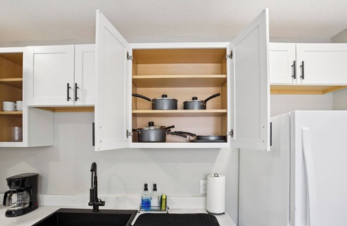 Trailer Estates House | Sarasota Escape- Close to Beaches, IMG & Memorial Hospital