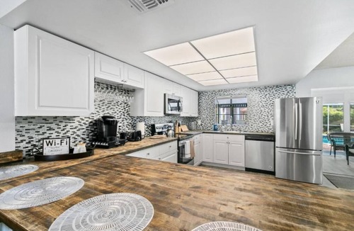 Whitfield House | Sarasota Family Home | Private Heated Pool | Relax