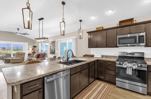 Wildwood Villa | Scenic Comfort & Village Vibes