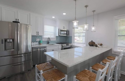 Southend Condo | Schooner Lower Deck Getaway