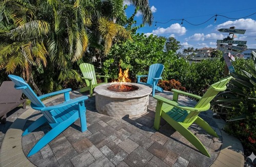 Palm Harbor House | Sea Breeze Landing/Waterfront Property/pool/kayaks
