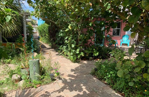 Flagler Beach Apartment | Sea Grape Cottage - At Casas de la Playa Central