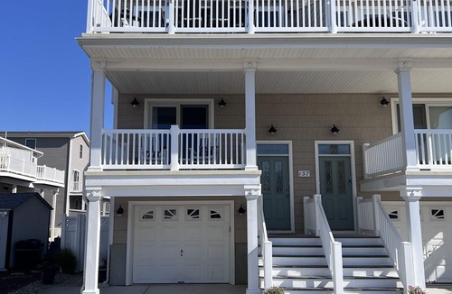 Sea Isle City House | Sea Isle Townhouse with a private Salt Water Pool