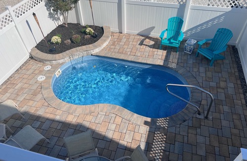 Sea Isle City House | Sea Isle Townhouse with a private Salt Water Pool