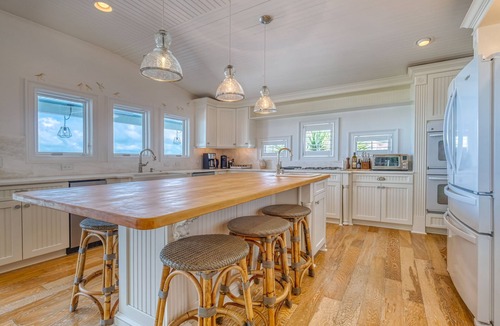 Indian Rocks Beach House | Sea Oats Beach House and Bungalow - 5 Bedroom Direct Gulf Front with a Pool!