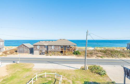 Kitty Hawk House | Sea Sun Greetings - Kitty Hawk MP 2.5, Ocean Views, Direct Beach Access, Pool, Hot Tub, Pets OK