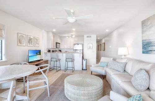 Seacrest Condo | Seamist #8 — Unforgettable Gulf Views from Your Balcony, Bikes Included