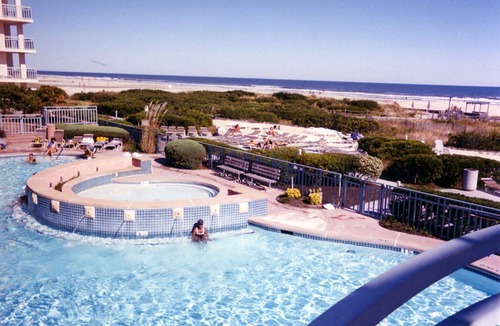 Diamond Beach Condo | SeapointeVillage oceanview-Exceptional Ocean&Main pool views-free WIFI - 1BR+den