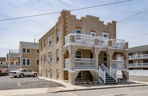 Seaside Heights Condo | Seaside Suite Steps to Beach & Boardwalk Prime Location