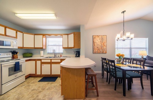 Highland Condo | Sebring Raceway & Golf: Spring Lake Villa with Pool!