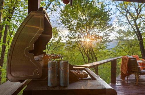 Bryson City Ski Chalet | Secluded Smoky Mountain Cabin, Firepit and Views